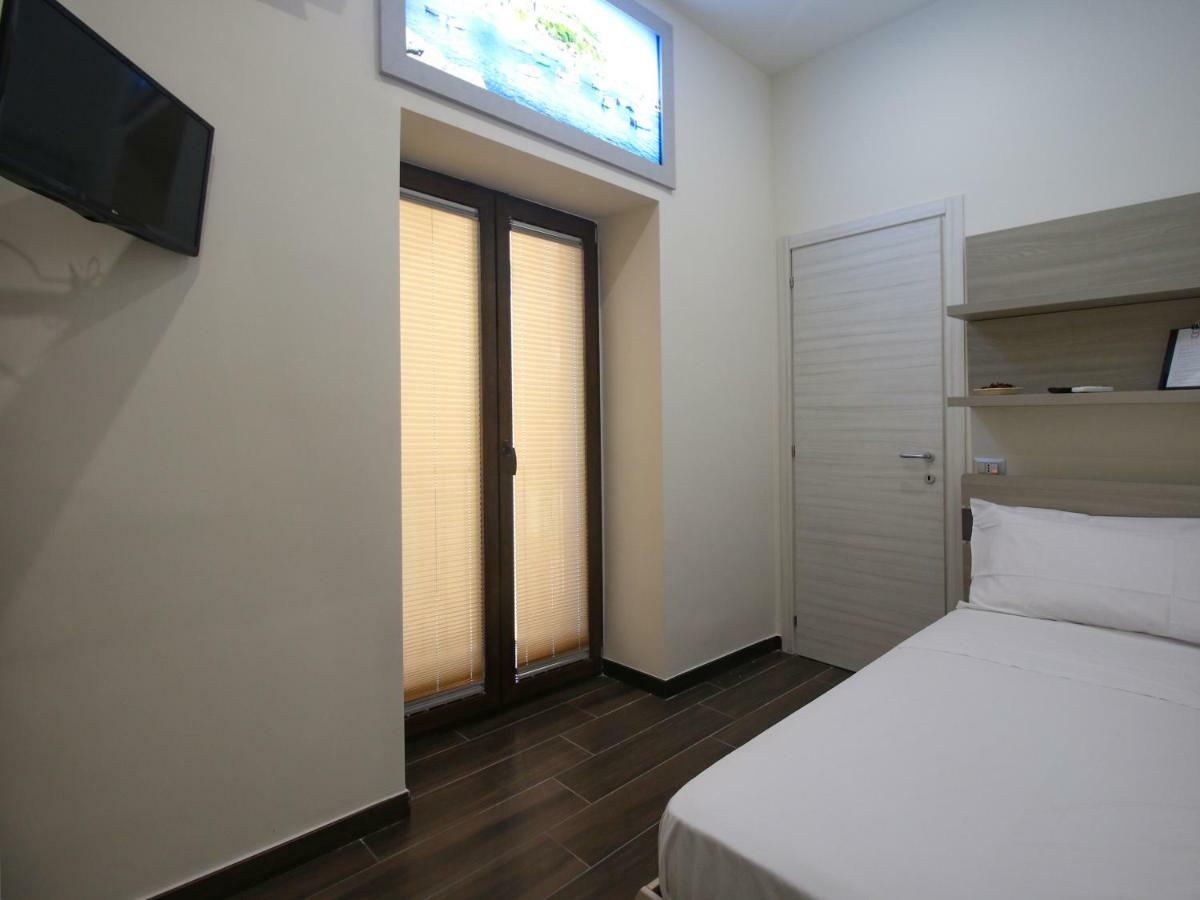B&B Pisadog Napoli Eksteriør bilde