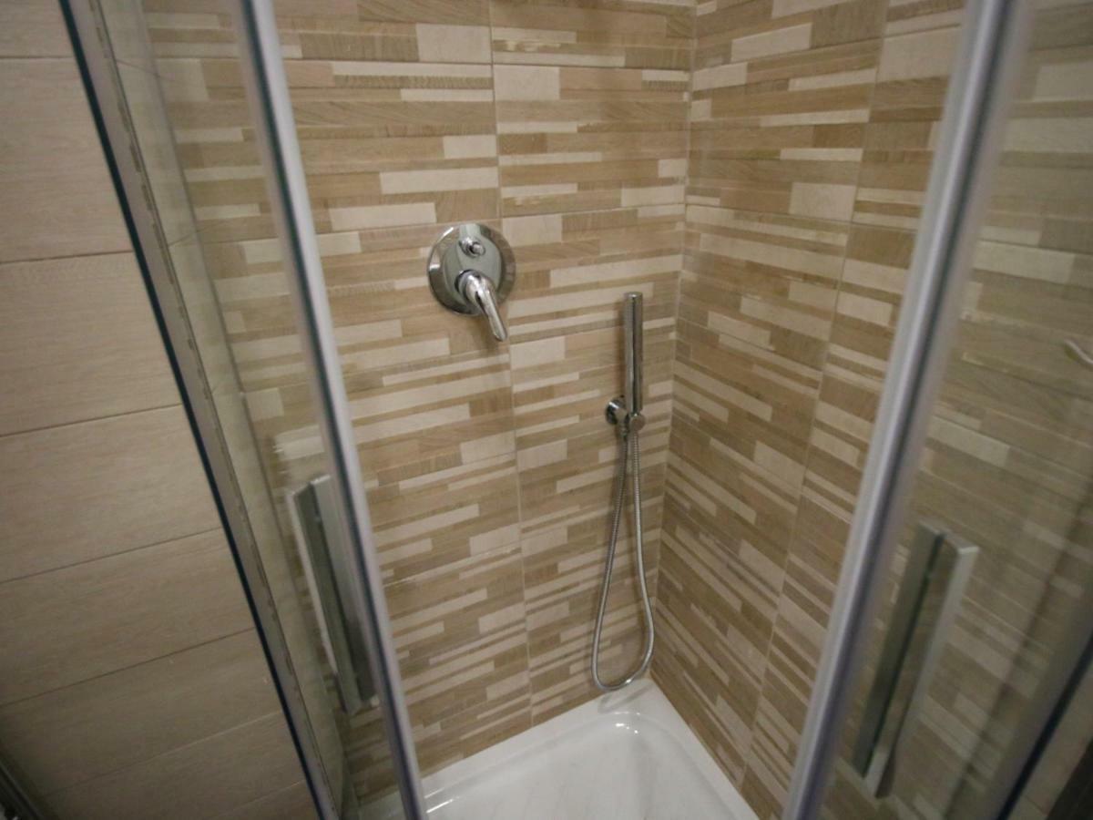 B&B Pisadog Napoli Eksteriør bilde