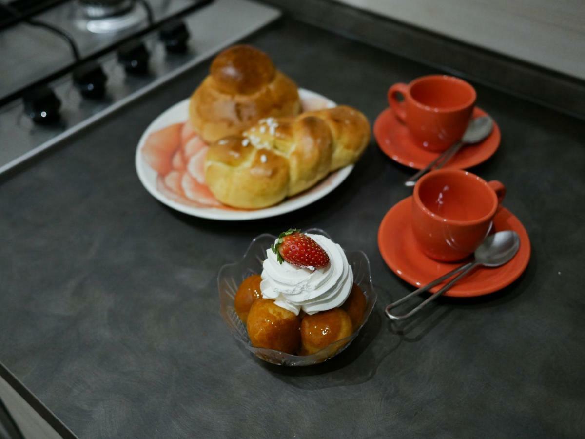 B&B Pisadog Napoli Eksteriør bilde